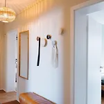 Gemuetliche Und Grosse Stadtwohnung Mit Parkplatz, Uni Und Zentrum Fusslaeufig * Kassel